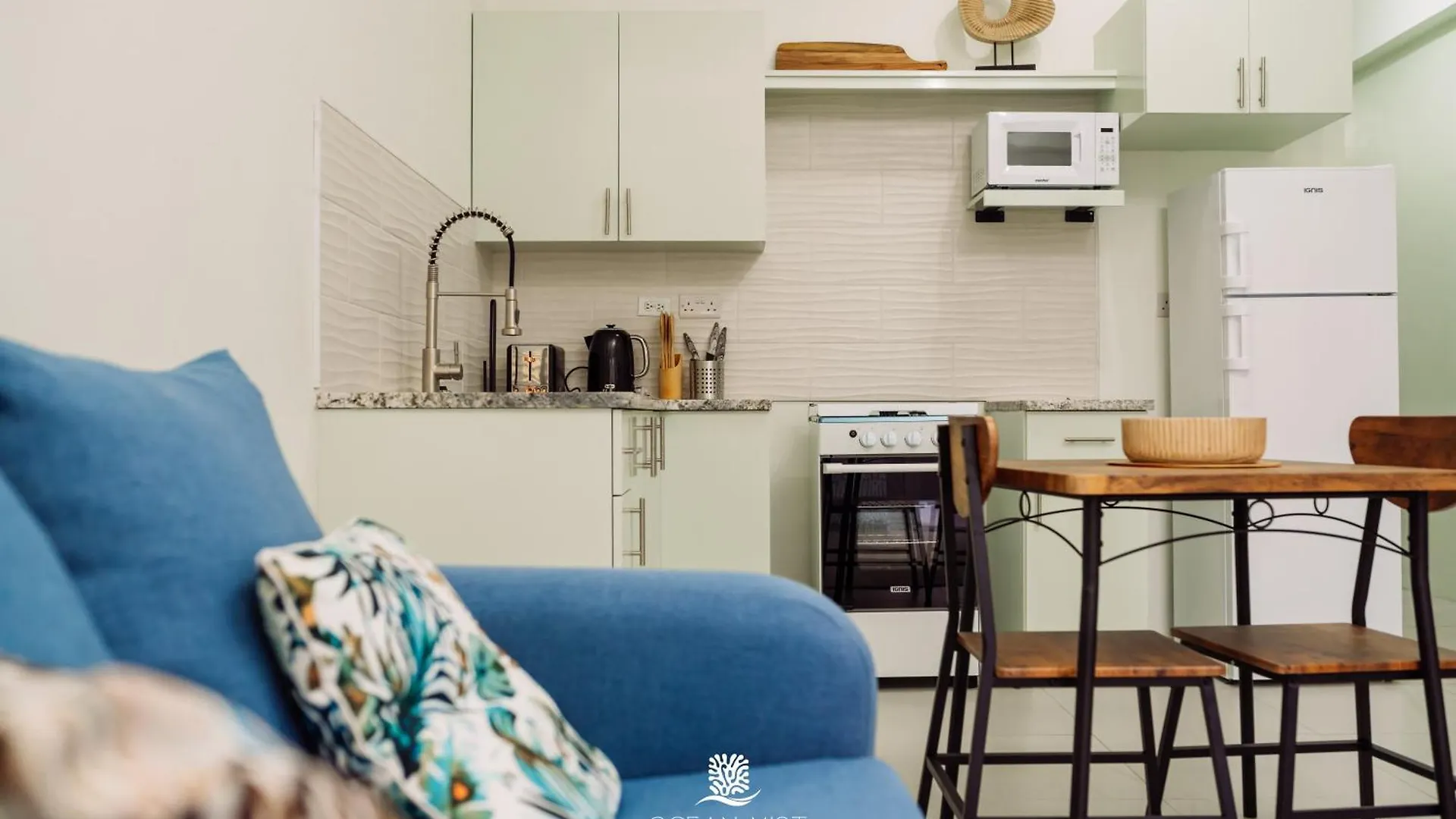 Ocean Mist Suites Arnos Vale Appartement